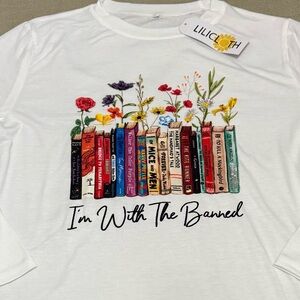 Women's tee, long-sleeved, graphic design stack of books & flowers. Sz. M